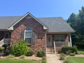 Building Photo - 135 Excell Rd