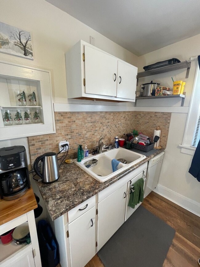 Building Photo - 3619 N Morris Blvd