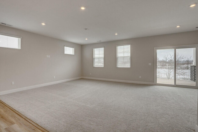 Foto del edificio - 8540 Concerto Ct