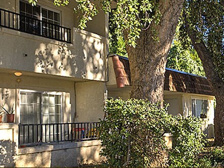 Foto del edificio - 851 Pomona Ave