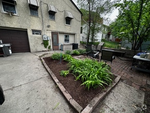 Building Photo - 4232 Cedar Ave S