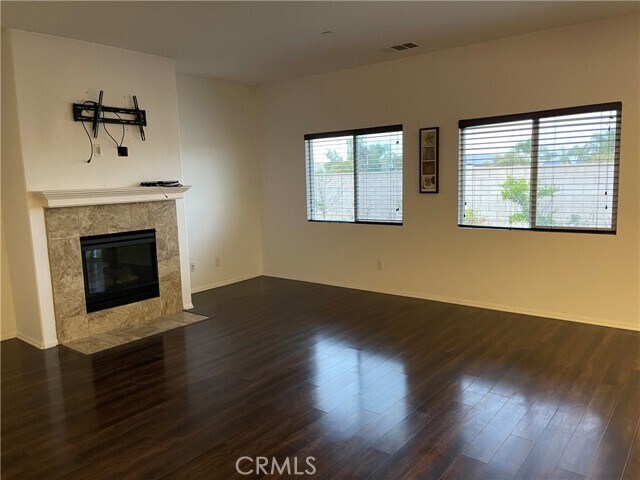 Foto del edificio - 28544 Bauvardia Way