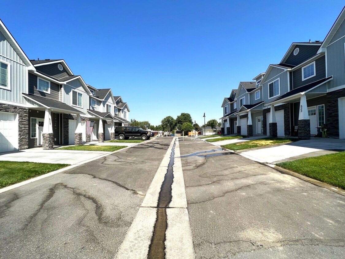 523 N Trixie Ave, Nampa, ID 83687 Townhome Rentals in Nampa ID