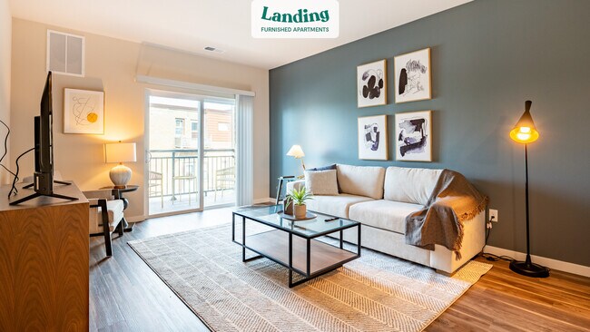 Foto del edificio - 8600 N Deerwood Dr
