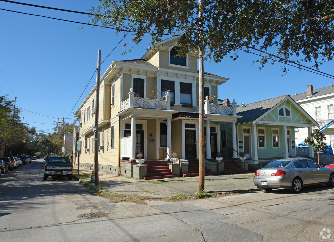 Primary Photo - 1400 Josephine St