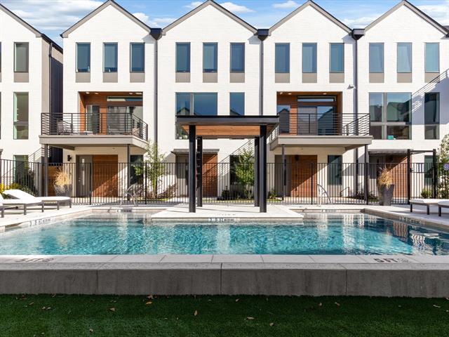 Foto del edificio - 4419 Cabell Dr