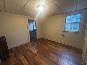 Building Photo - 501 S Walts Ave
