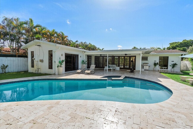 Foto del edificio - 440 N Rainbow Dr