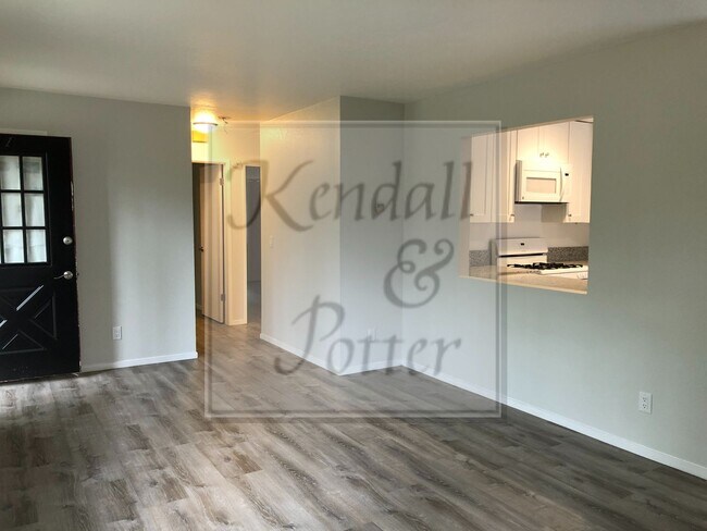 Foto del edificio - 2BD/1BA Condo in New Brighton Neighborhood