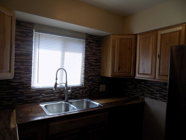Foto del edificio - 4325 SE Cedar St