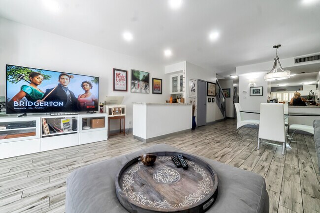 Foto del edificio - 20416 NE 34th Ct