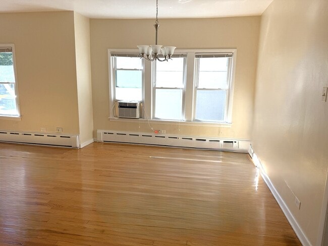 Foto del edificio - 544 Arlington Ave