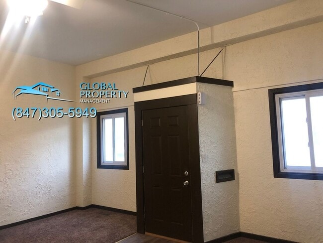 Building Photo - 6313 27th Ave