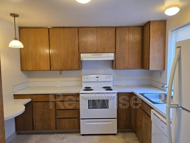 Foto del edificio - 2022 E 6th St