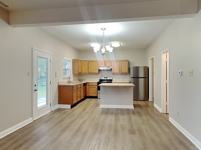 Building Photo - 6517 Apple Branch Ln