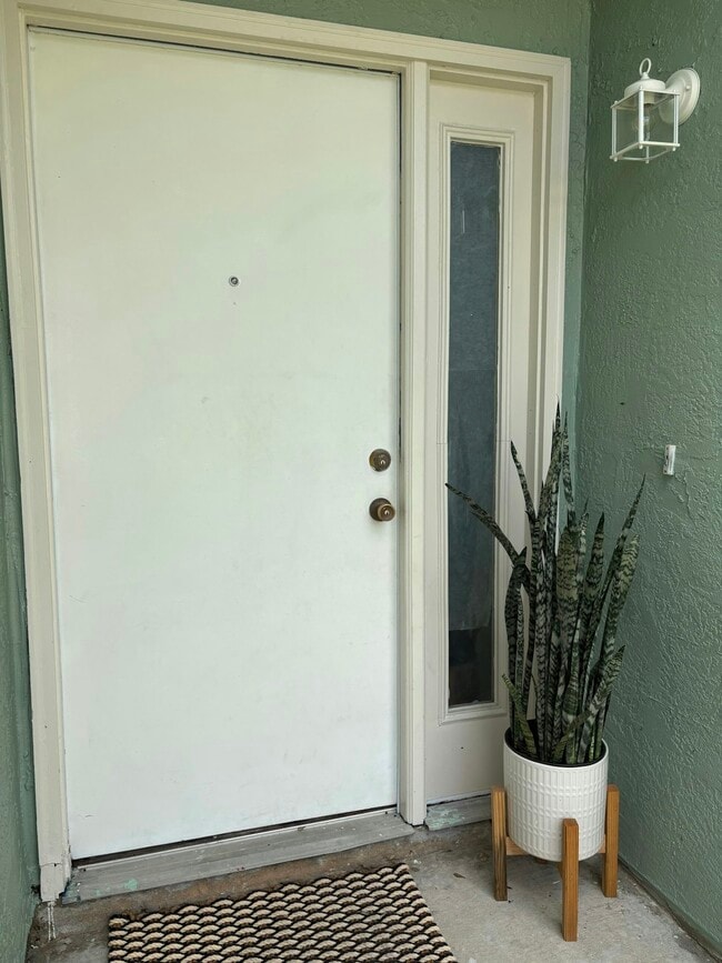 Foto del edificio - 1310 Altamont Ave NE