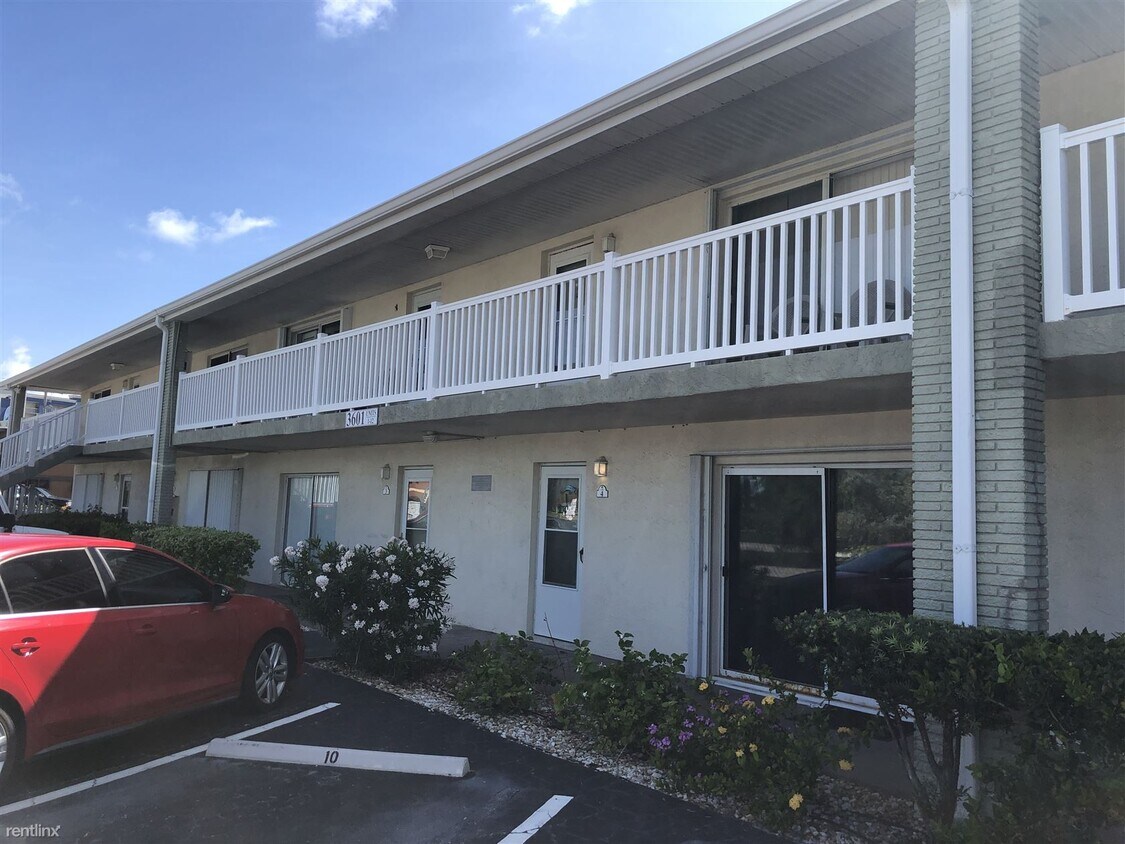 Primary Photo - 2 br, 1 bath Condo - La Riviere Condos