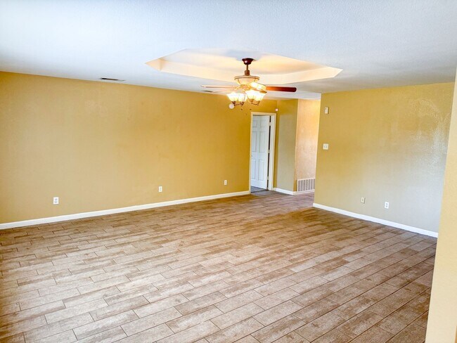 Foto del edificio - Available NOW!!!! Beautiful 1 story, 4 bed...