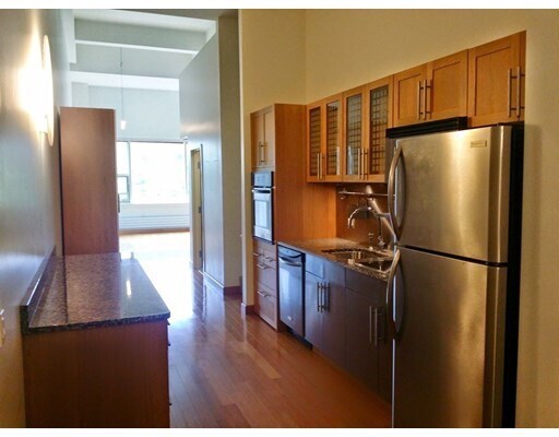Foto del edificio - 290 Pleasant St