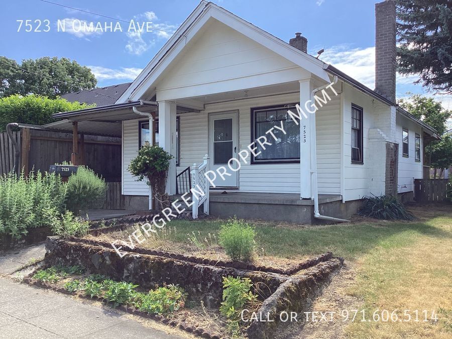 Primary Photo - Charming property boasts 2BD/1BA in the he...