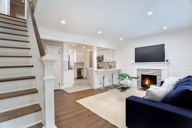 Foto del edificio - 1748 Stratfield Rd