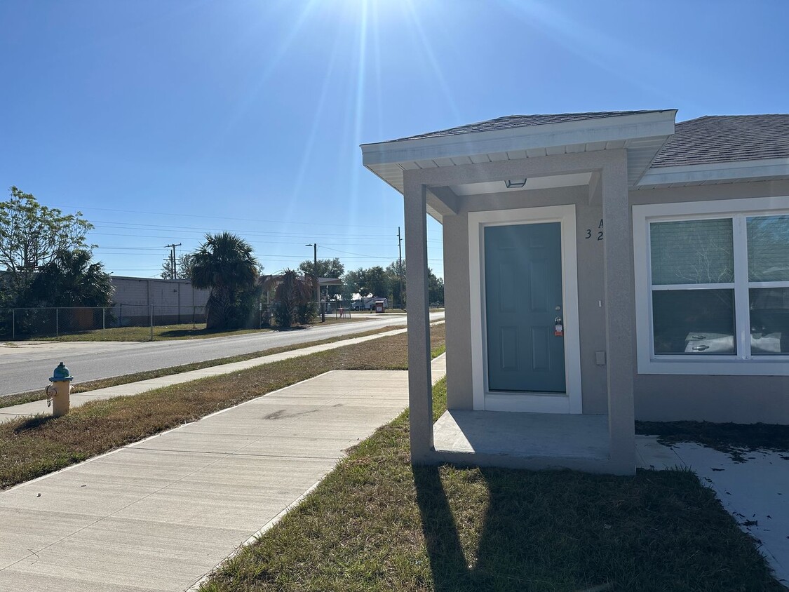 Foto principal - 2 Bedroom 2 Bathroom in Winter Haven