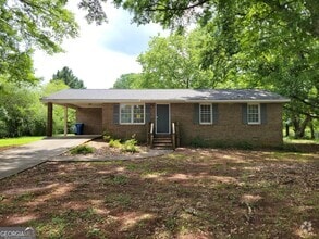 Building Photo - 109 Hilltop Cir