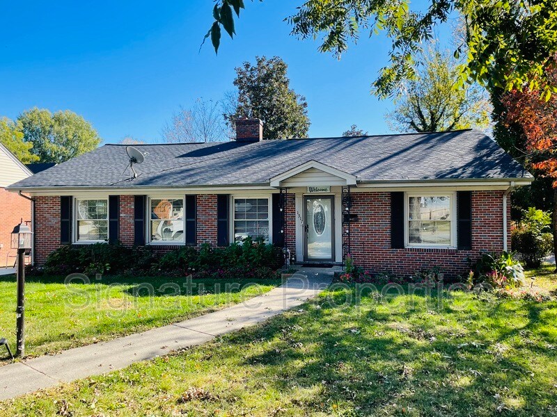 Foto principal - 1311 Bernard St