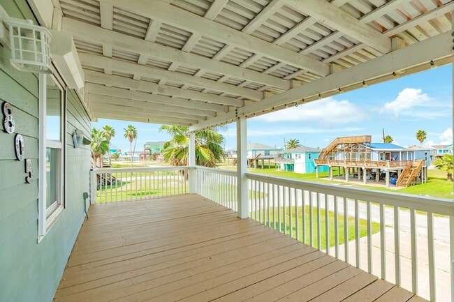 Foto del edificio - 805 Seashell Dr