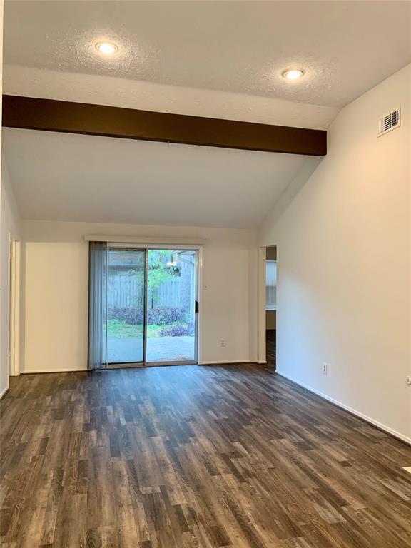 Foto del edificio - 9514 John Bank Dr