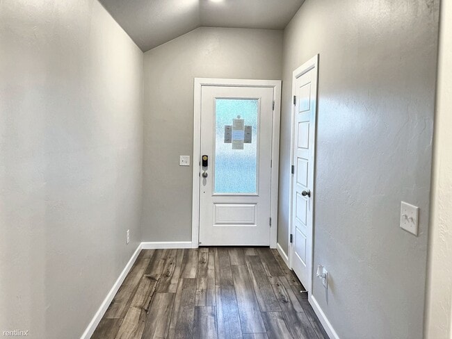 Building Photo - 3 br, 2 bath House - 12613 Florence Ln