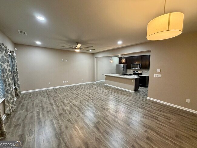 Foto del edificio - 543 Monticello Blvd SE