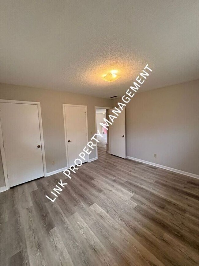 Foto del edificio - 3403 Gail Dr