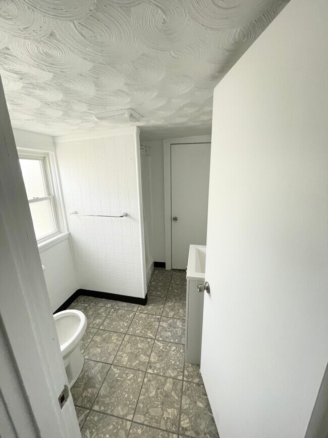 35 Wilbur St Unit 2, Taunton, MA 02780 Apartments in Taunton, MA