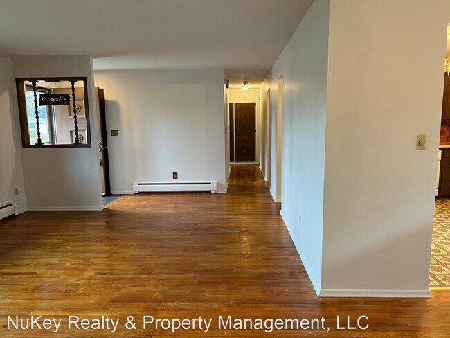 Building Photo - 4 br, 2 bath House - 3728 W. Delbert Ave