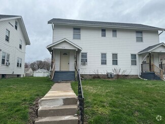 Building Photo - 2043 33rd St