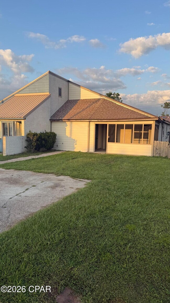 Building Photo - 127 Kacy Ln