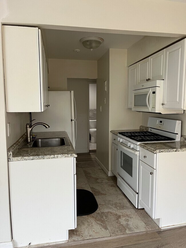 Foto del edificio - 1302 Rockland Ave