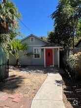 Building Photo - 1359 E 9th St