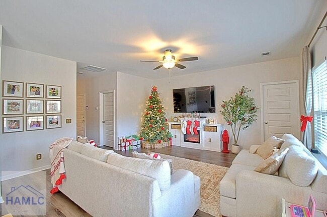 Foto del edificio - 1560 Arnall Dr