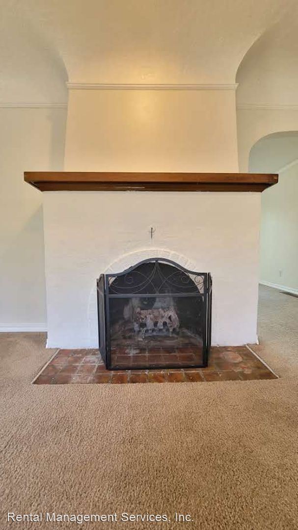 Foto del edificio - 2 br, 1 bath House - 4746 SE 52nd Avenue