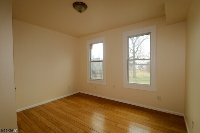 Building Photo - 59 Brenner St