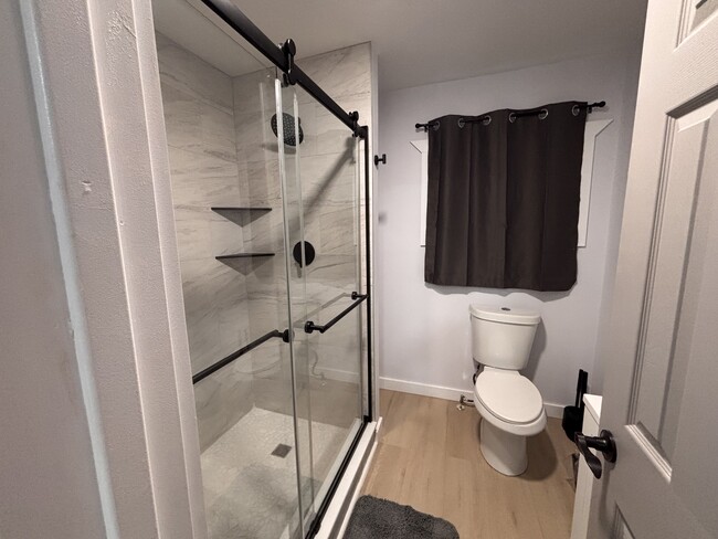 Building Photo - 114 Summit Ave