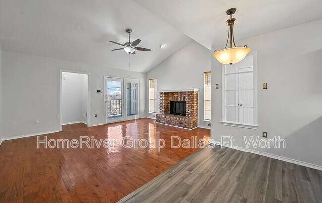 Foto del edificio - 2835 Keller Springs Rd