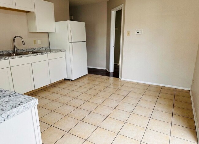 Foto del edificio - 11758 Spring Song Dr