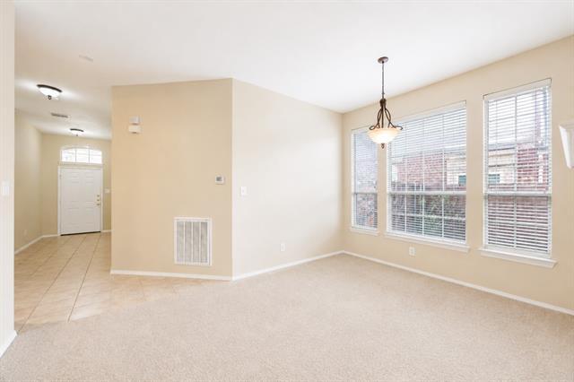Foto del edificio - 10701 Nashville Dr