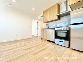 Building Photo - 233 Rosemont Ave