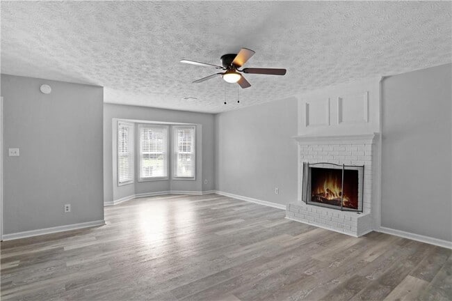 Building Photo - 4556 Coopers Creek Pl SE