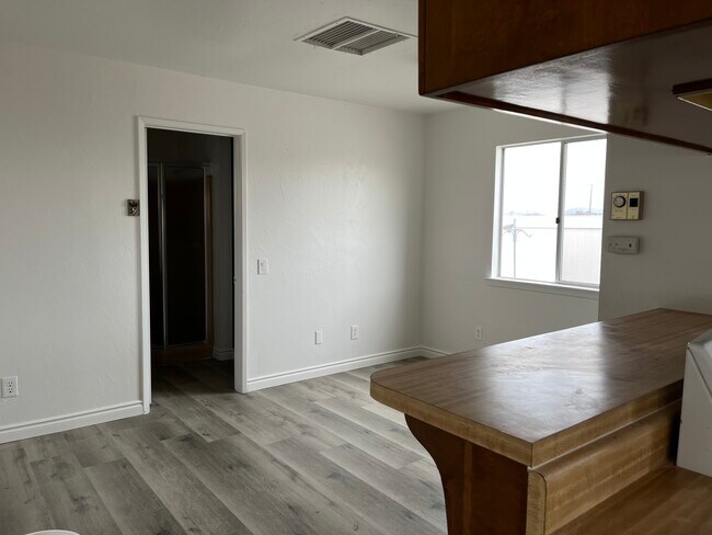 Building Photo - 15040 Cerezo Rd