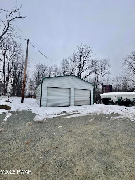 Foto del edificio - 2566 Easton Turnpike